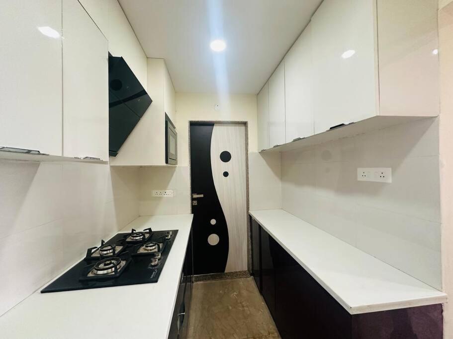 Apartment Midtown Lake View Pent House Near Hitech City